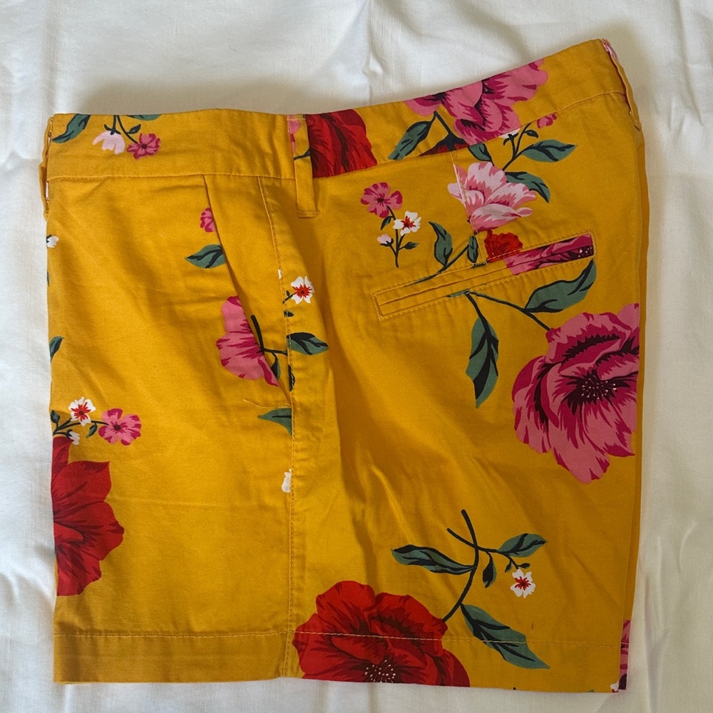 Old Navy Women's High Waist Floral Shorts - Mustard and Red size 10 - Picture 7 of 7